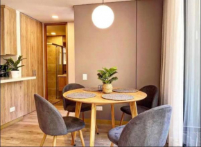 RemoteCasa - El Poblado, 2 Bedrooms+Office
